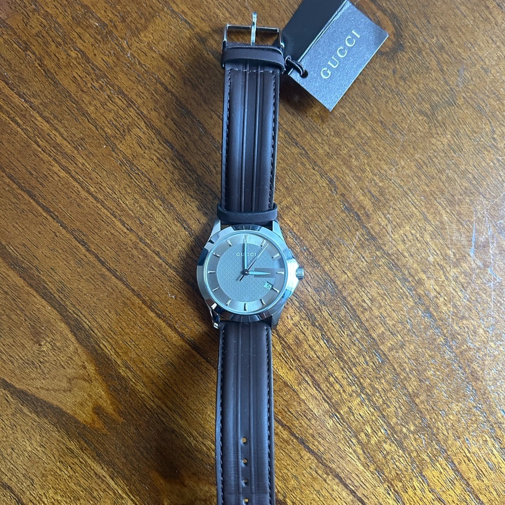 Gucci watch authentic g timeless quartz brown dial brown leather strap ya126403 - Picture 4 of 8